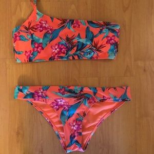 Beautiful orange tropical bikini set